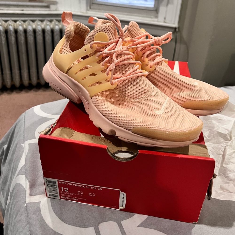 Nike Air Presto size 12 pink/peach